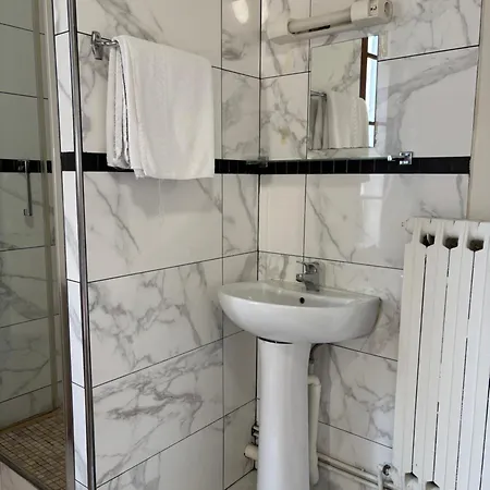 Des Fontaines Hotel Paris