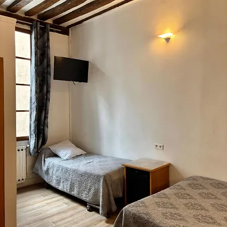 Des Fontaines 2* Parijs